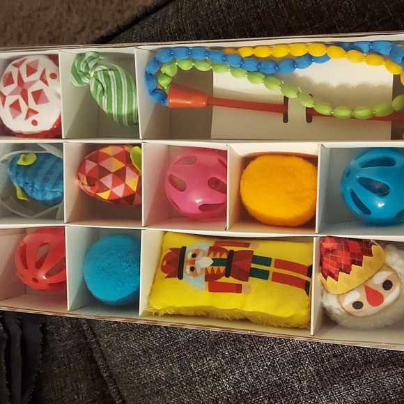 2 new boxes of cat toys - Picture 2 of 6